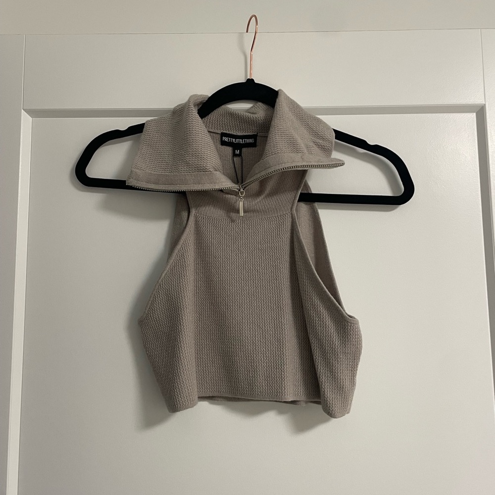 Knit zipper turtle neck crop top